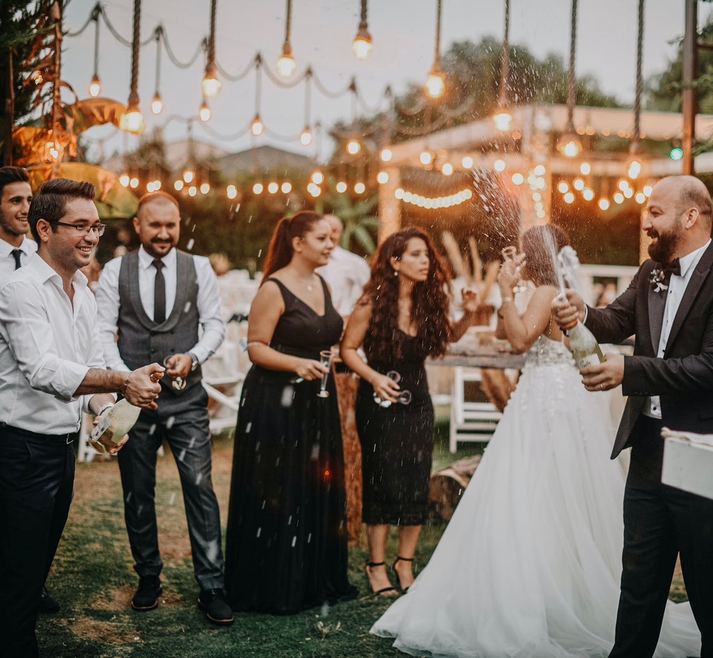 How Renting an Arcade Machine Can Make Your Wedding Reception More Entertaining?
